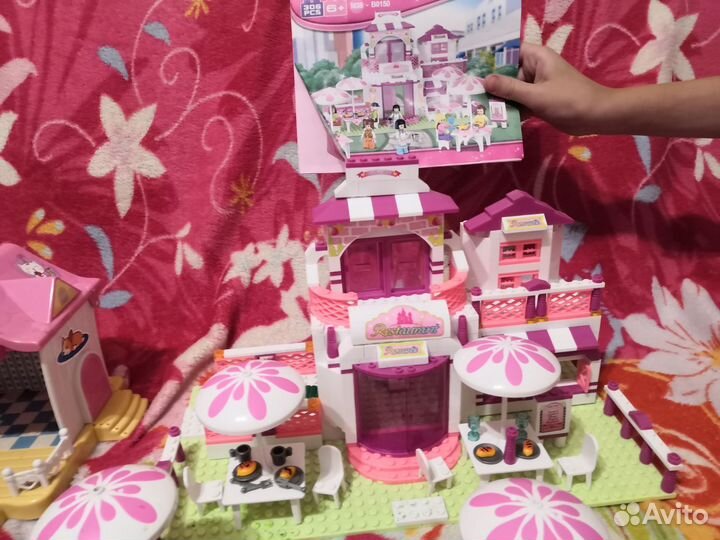 Кукольный домик с мебелью. Отдам за фрукты