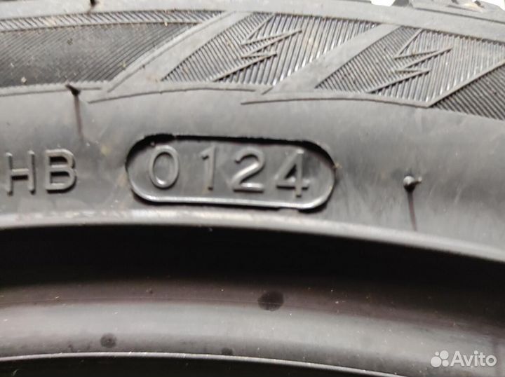 Hankook Winter I'Pike RS2 W429 225/45 R19 96T