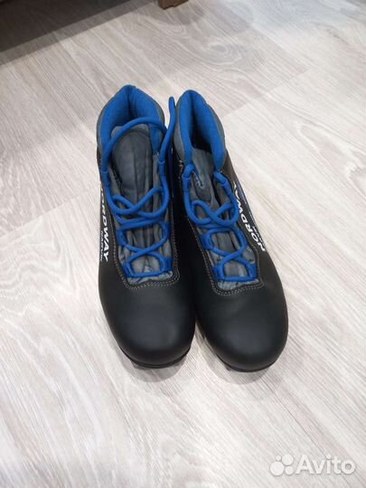 Лыжные ботинки 36,37