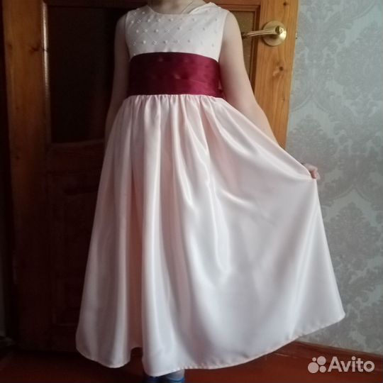 Продам платье