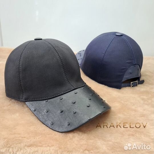 Мужская кепка с козырьком из кожи страуса