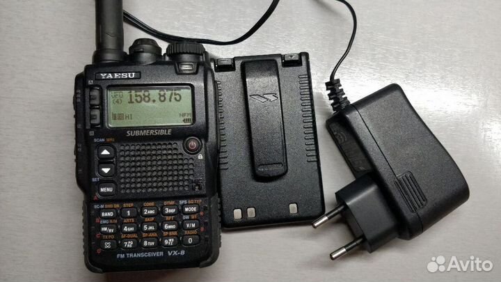 Рация Yaesu VX-8