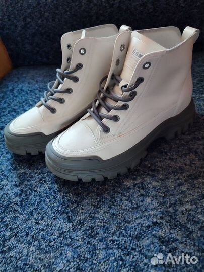 Ботинки женские