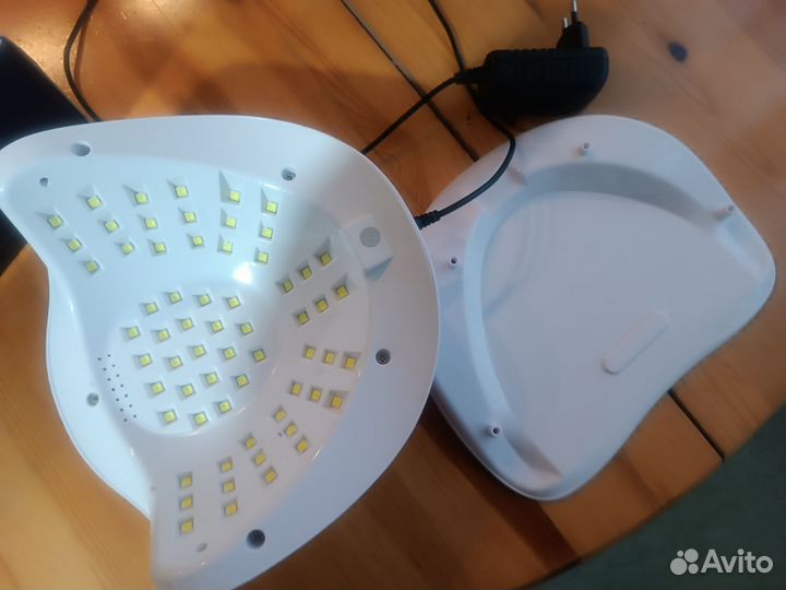 Профессиональная лампа для ногтей