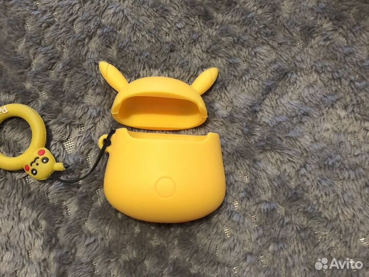 Чехол на airpods 1,2 пикачу силиконовый