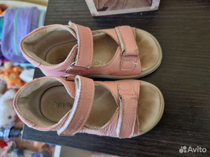 Босоножки для девочки 23 размер
