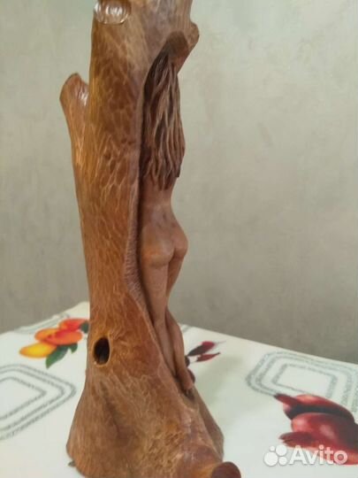 Статуэтка из дерева. Ручная работа