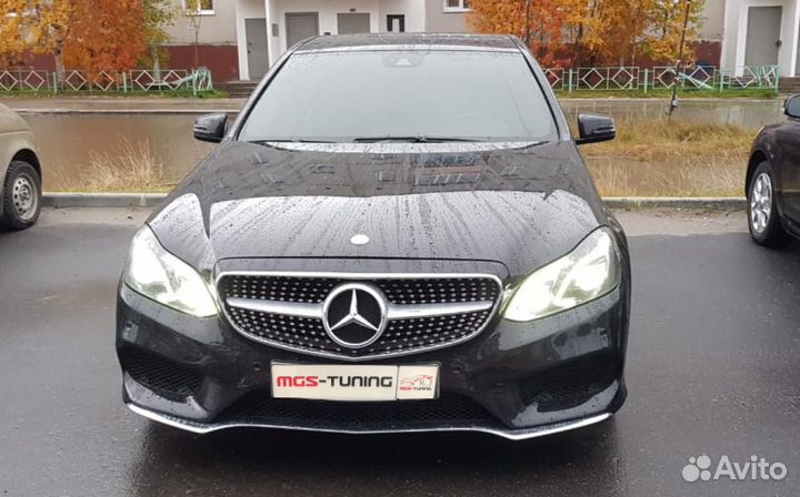 Решетка радиатора Mercedes Diamond W212 silver