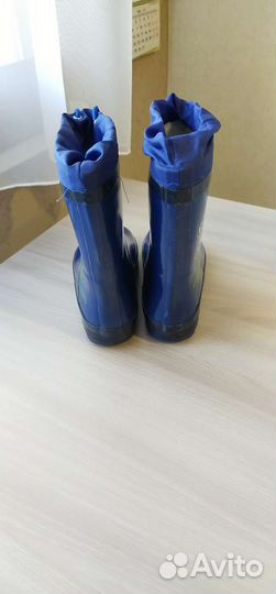 Детские резиновые сапоги