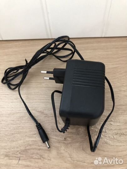 Зарядники для аккумуляторов инструмента