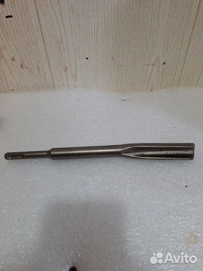 Долото канальное bosch 22x250 зубило