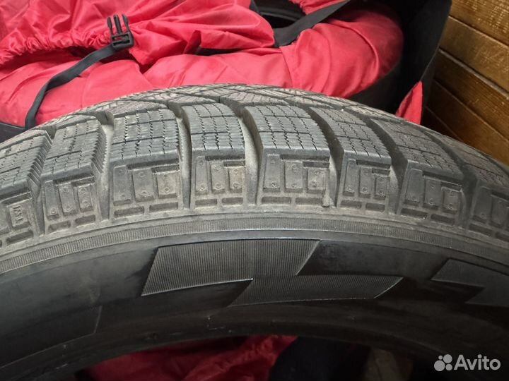 Pirelli Ice Zero 225/60 R18 104T