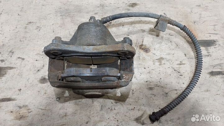 Суппорт тормозной передний правый Hyundai Matrix