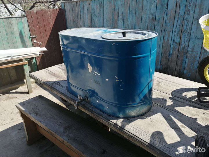 Бак оцинкованный с краном 75л