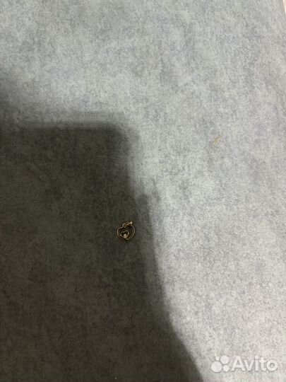 Золотой кулончик