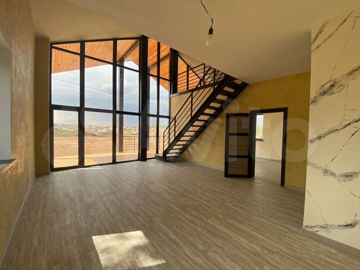 Коттедж 155 м² на участке 6,5 сот.