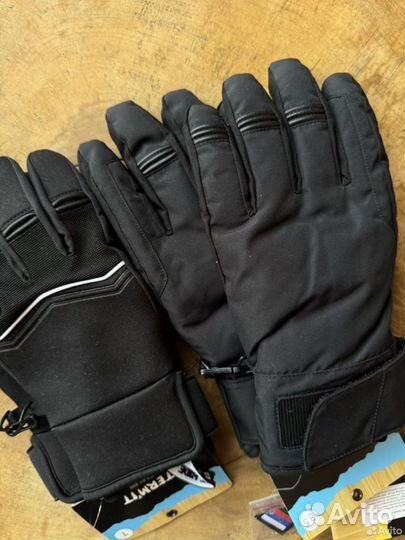 Горнолыжные перчатки новые