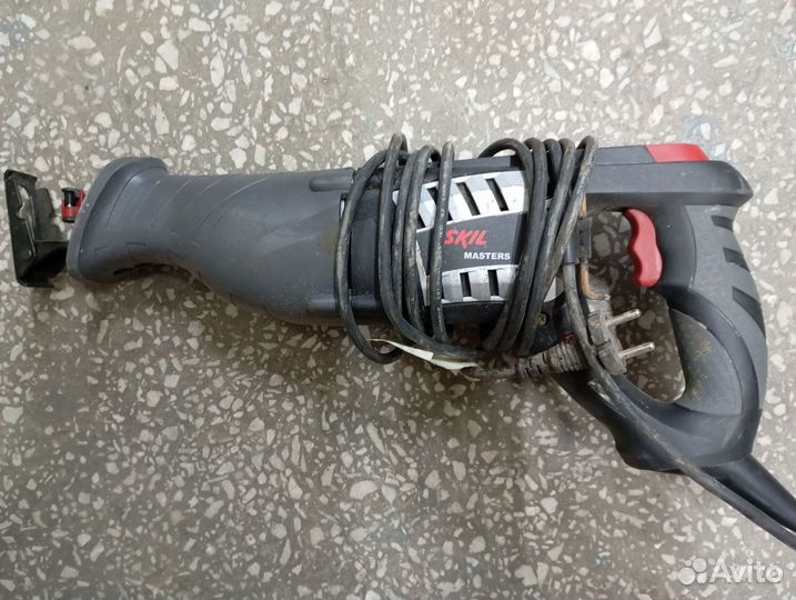 Сабельная пила Skil 4950 ма F0154950NA