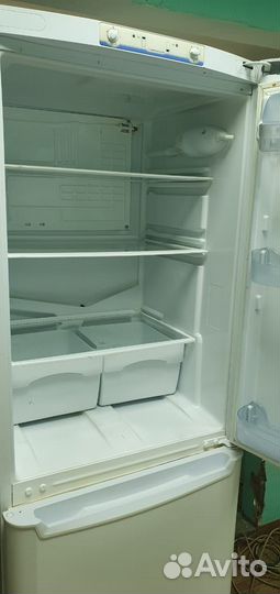 Холодильник Indesit