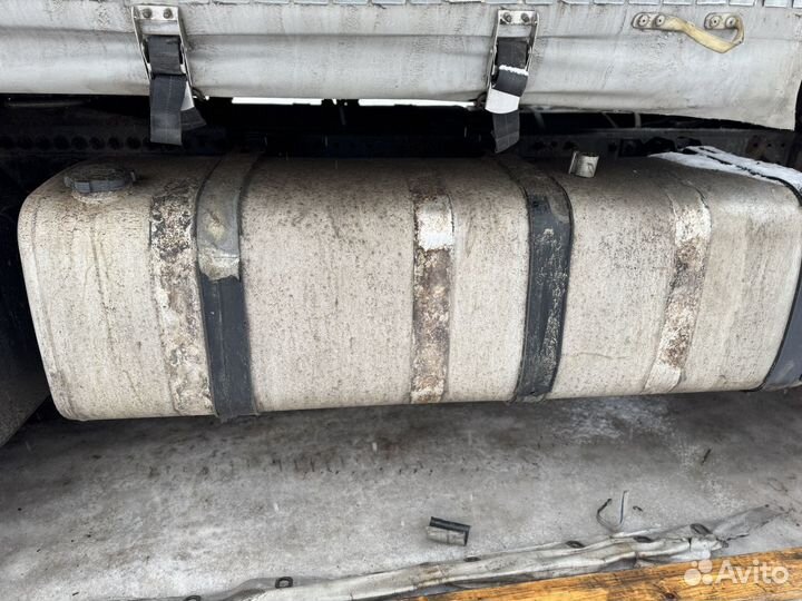 Бак топливный