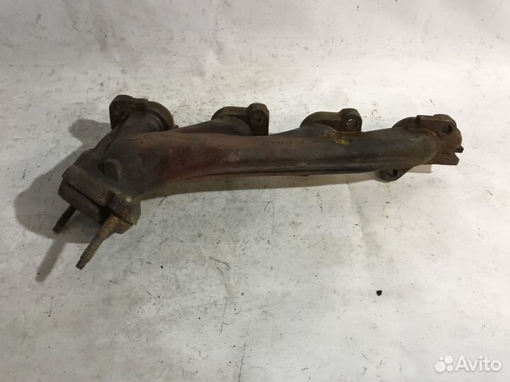 Коллектор выпускной правый Dodge Challenger 11-22