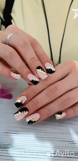 Маникюр, педикюр с покрытием гель лаком,шелаком