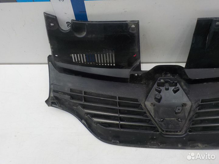 Решетка радиатора Renault Sandero/Sandero Stepway