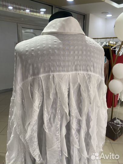 Рубашка с рюшами