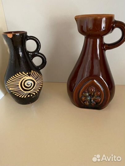 Глиняный кувшин старинный