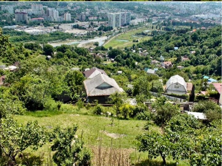 Коттедж 700 м² на участке 14 сот.