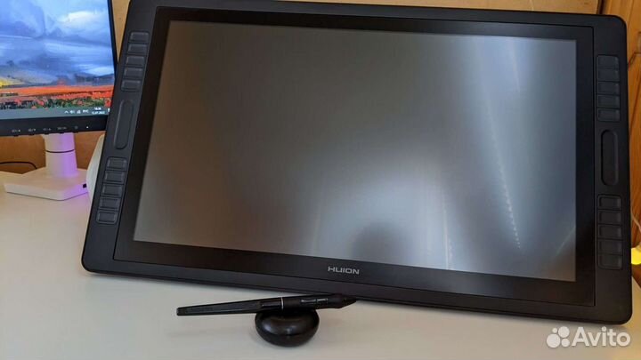 Графический планшет-монитор Huion Kamvas Pro 22