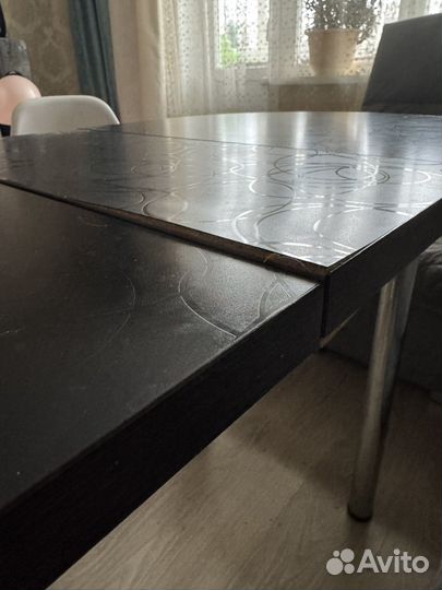 Кухонный стол