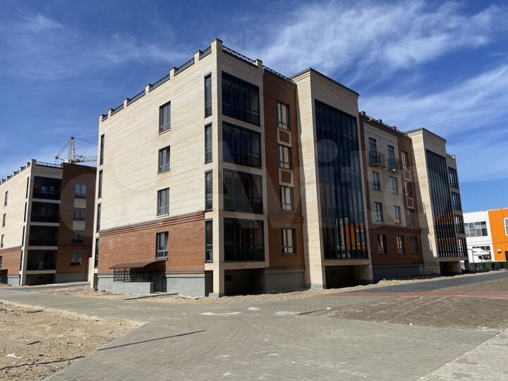 2-к. квартира, 70,5 м², 2/4 эт.