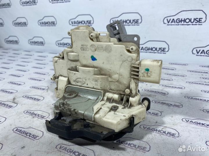 Замок двери задний правый Audi A6 C6 3.2 BYU 2007