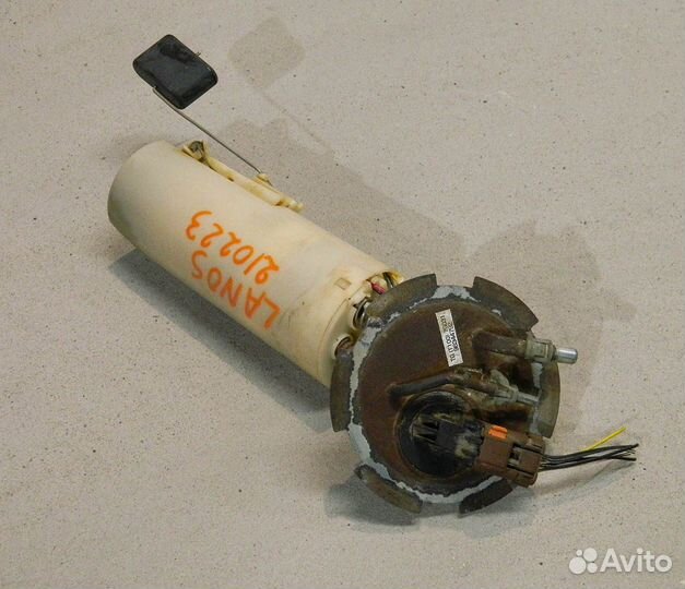 Насос топливный Lanos / Sens 1.3