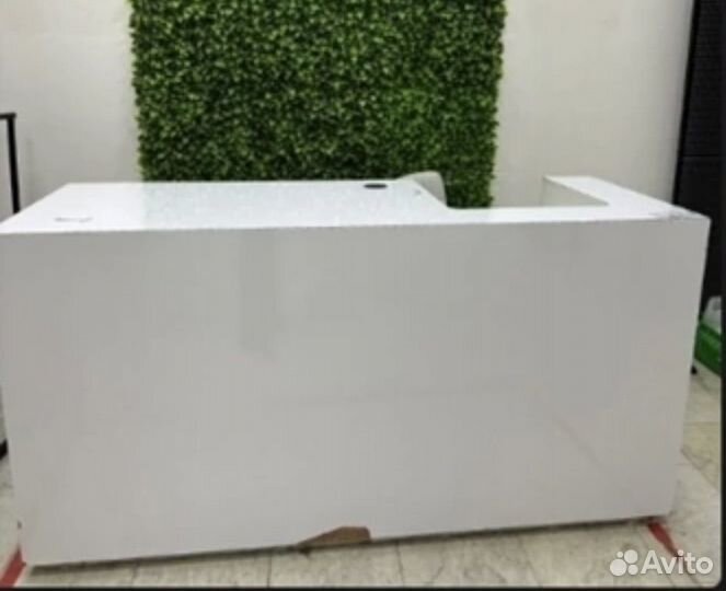 Стойка ресепшн