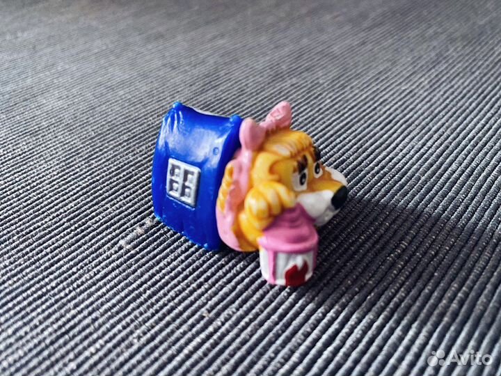 Киндер львы