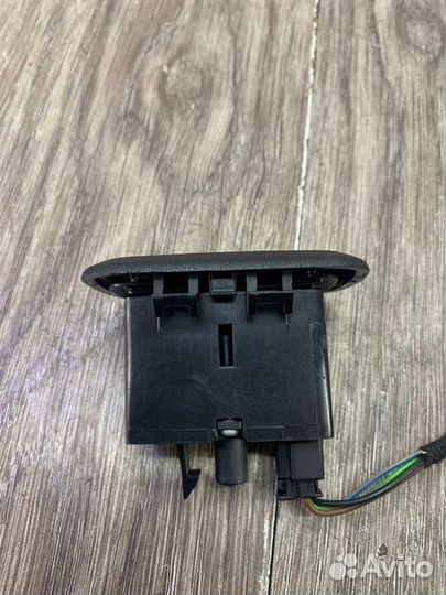 Кнопка стеклоподъемника задняя левая Mercedes