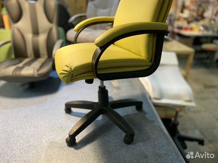 Компьютерное кресло