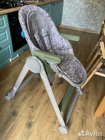 Стульчик для кормления happy baby berny v2