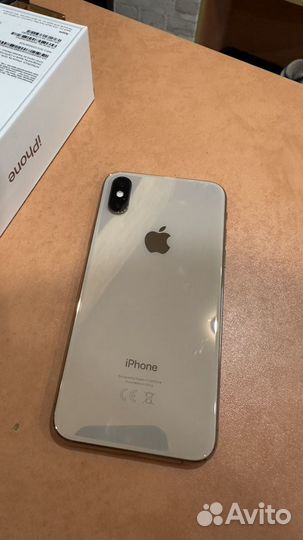 iPhone Xs, 64 ГБ