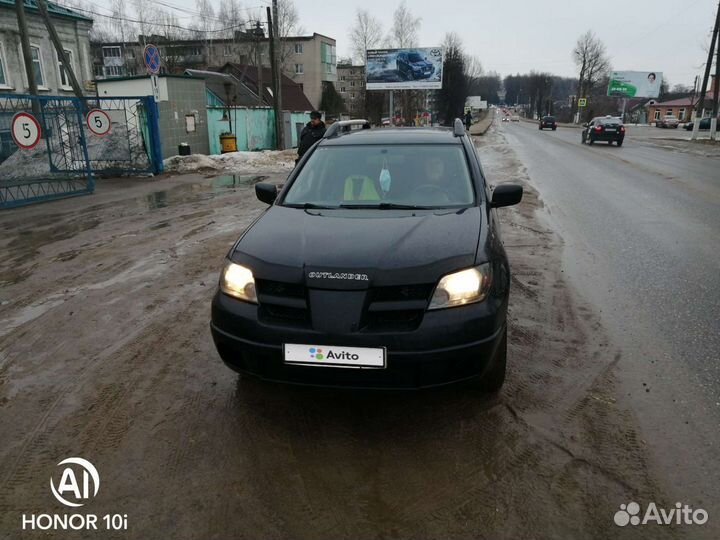 Mitsubishi Outlander 2.0 МТ, 2003, 250 000 км