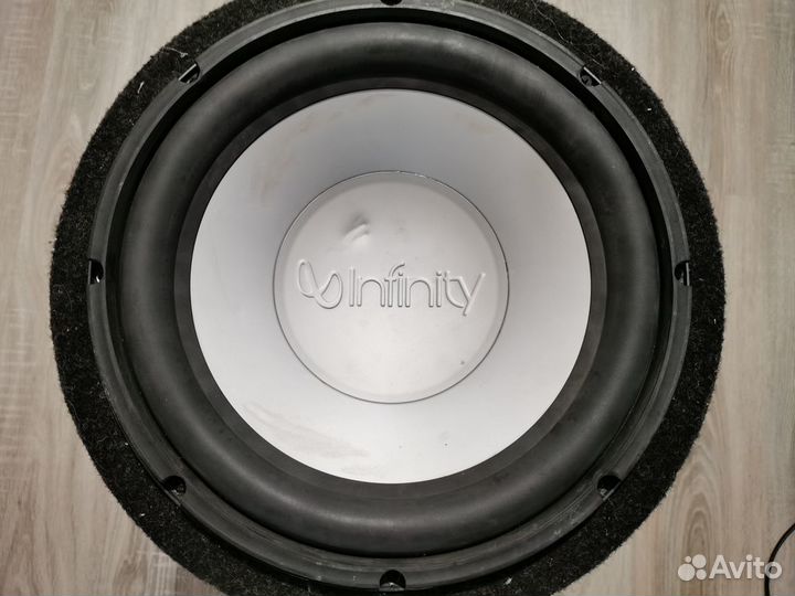 Сабвуфер Infinity