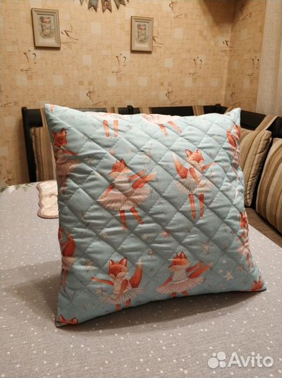 Декоративная подушка в детскую