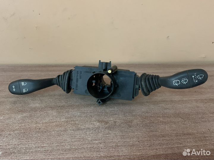 Переключатель подрулевой Scoda Felicia