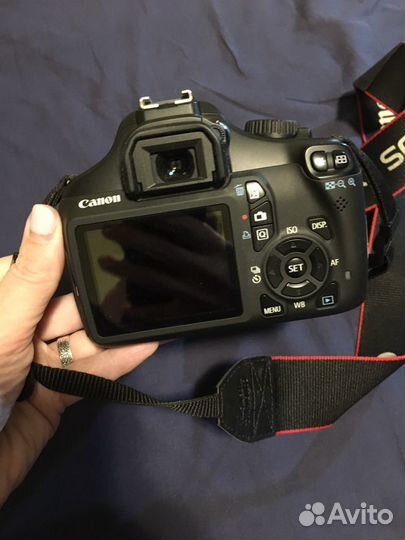 Зеркальный фотоаппарат