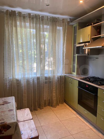 2-к. квартира, 52 м², 4/9 эт.