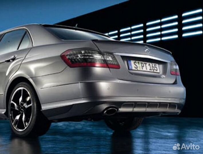 Юбка заднего бампера Mercedes-Benz E-Class W212