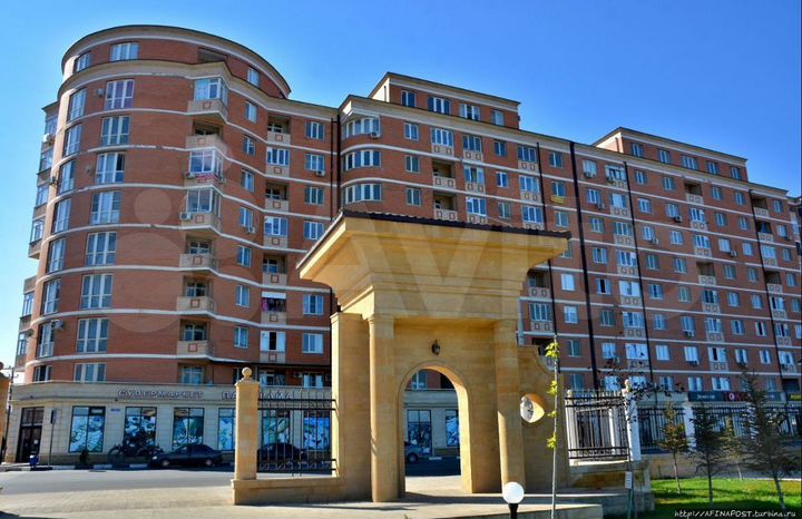 2-к. квартира, 82 м², 2/10 эт.