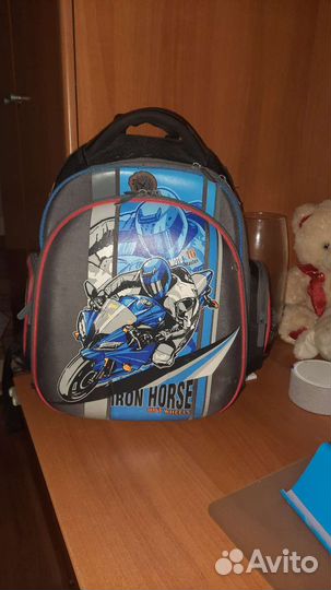 Рюкзак школьный для мальчика 1-4 класс